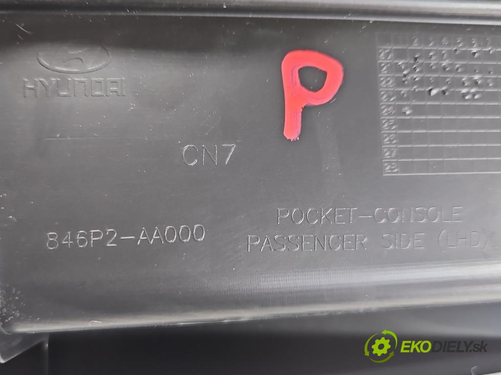 Hyundai Elantra VII 2020- 1.6 16V manual 90.2 kW 1598 cm3 4- kryt plastová 846P2-AA000