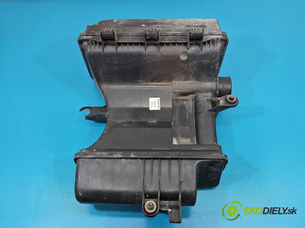 Fiat Punto Grande 1.4 16V 95 hp manual 70 kW 1368 cm3 3- obal filtra vzduchu 51775341 (Kryt vzduchového filtru)