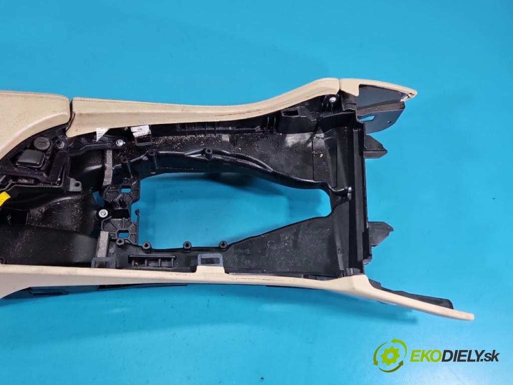 Bmw 5 F10 2010-2017 3.0d 204 hp manual 150 kW 2993 cm3 4- loketní opěrka 72458410 (Loketní opěrka)