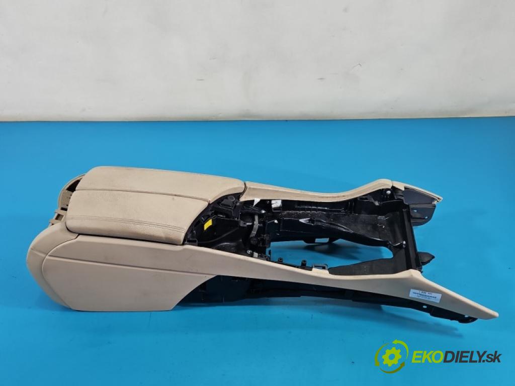 Bmw 5 F10 2010-2017 3.0d 204 hp manual 150 kW 2993 cm3 4- loketní opěrka 72458410 (Loketní opěrka)