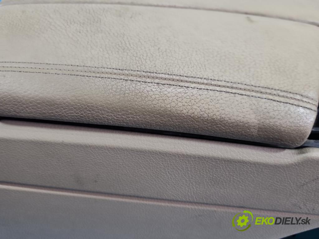 Bmw 5 F10 2010-2017 3.0d 204 hp manual 150 kW 2993 cm3 4- loketní opěrka 72458410 (Loketní opěrka)