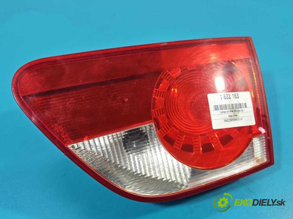 Seat Altea 2.0 TFSI 200 HP manual 147 kW 1984 cm3 5- svetlo / reflektor zadné ľavé kufrové dvere 5P8945094D