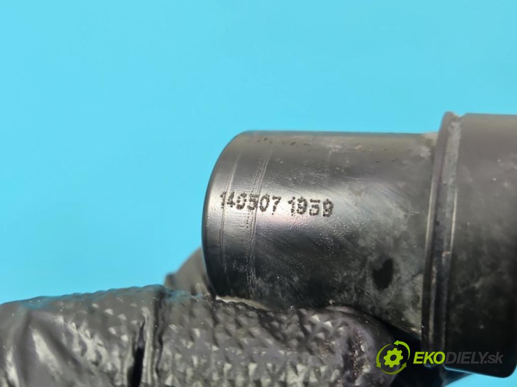 Seat Altea 2.0 TFSI 200 hp manual 147 kW 1984 cm3 5- ostřikovač reflektor: levý 5P8807751 (Motorek ostřikovačů)
