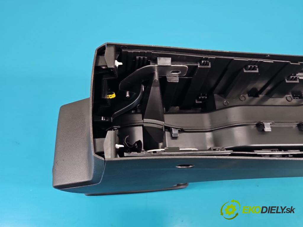 Renault Captur II 2019- 1.3 140 hp manual 103 kW 1332 cm3 5- loketní opěrka (Loketní opěrka)