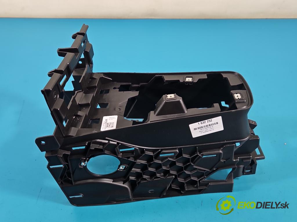 Renault Captur II 2019- 1.3 140 hp manual 103 kW 1332 cm3 5- kryt plastová 969F51064R