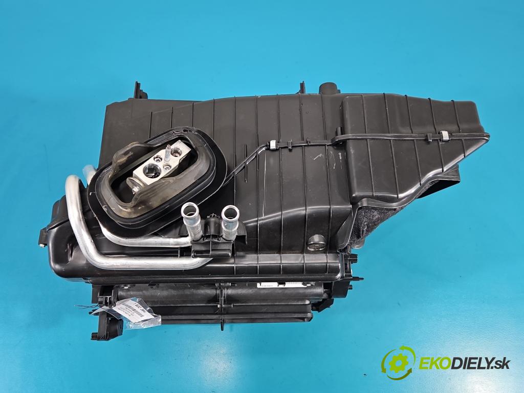 Audi A5 F5 2016-2024 2.0 TFSI 265KM automatic 195 kW 1984 cm3 4- radiátor 170190195612 (Radiátor topení)
