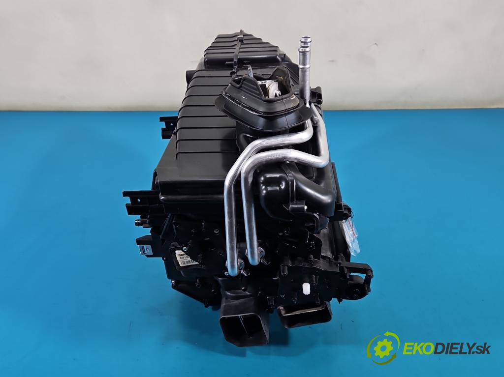 Audi A5 F5 2016-2024 2.0 TFSI 265KM automatic 195 kW 1984 cm3 4- radiátor 170190195612 (Radiátor topení)