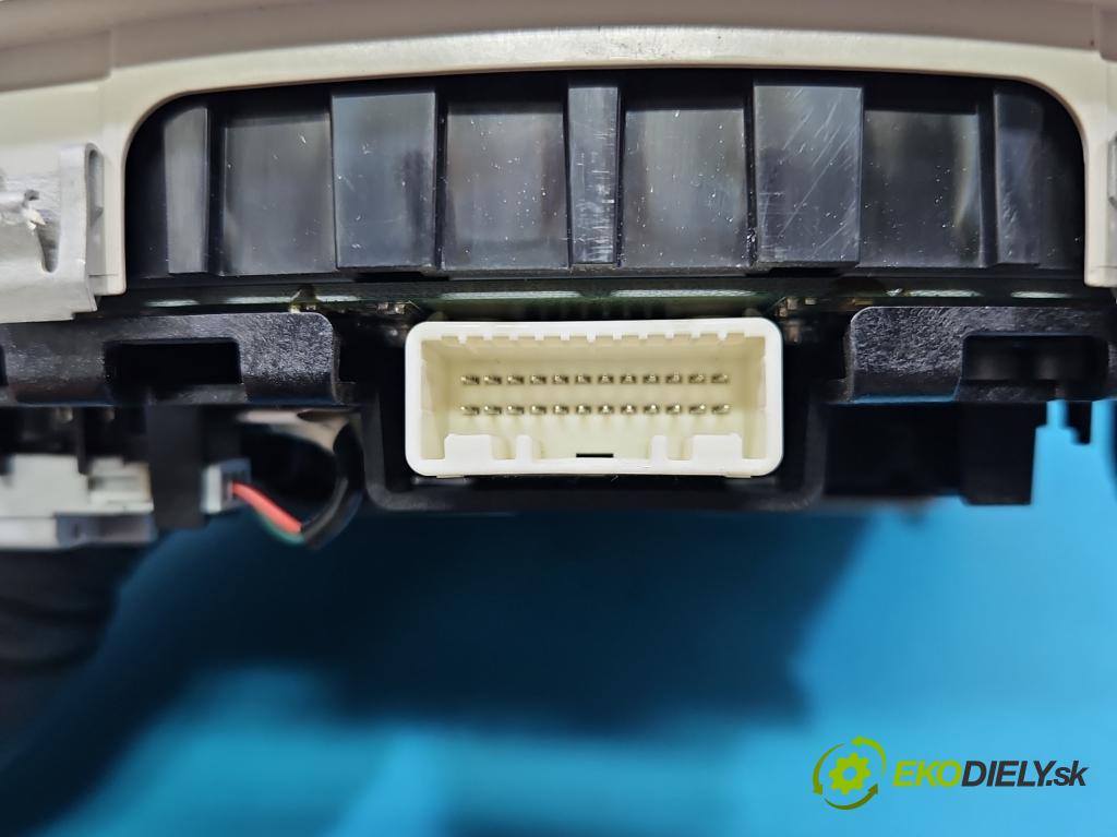 Ford Mondeo Mk5 2014-2022 2.0 tdci 150 HP manual 110.3 kW 1997 cm3 5- svetlo / reflektor interiéra DS73-F519A58