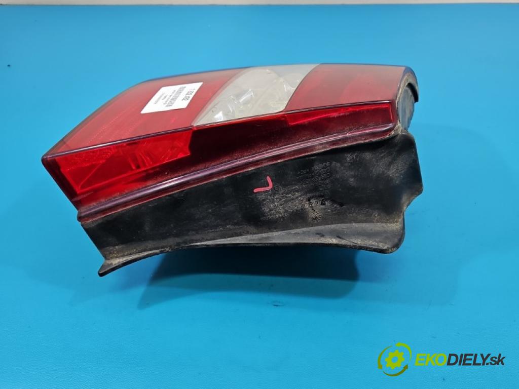 Fiat Stilo 1.9 jtd 116 hp manual 85 kW 1910 cm3 5- světlo zadní levé blatník: 46758988