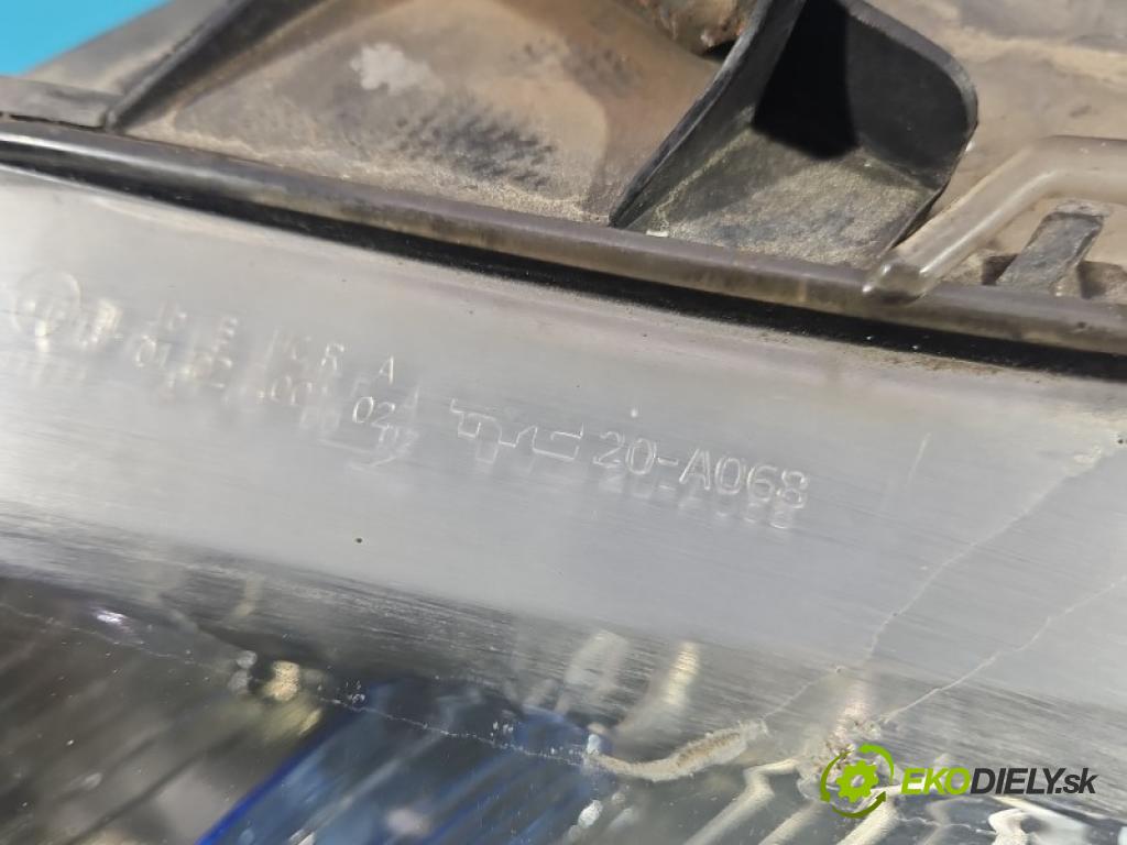 Fiat Stilo 1.9 jtd 116 hp manual 85 kW 1910 cm3 5- světlo levý (Klika dveří ostatní)