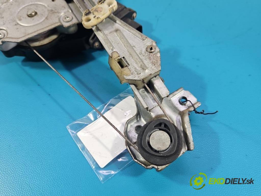 Opel Astra II 1998-2009 2.0 16V 136 HP manual 100 kW 1998 cm3 5- mechanizmus okna zadné ľavý 90521877