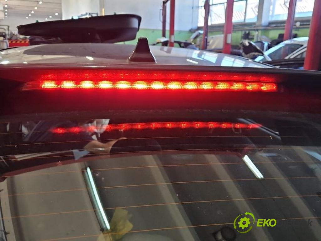 Kia Ceed III 2018- 1.5 160 hp manual 117.5 kW 1482 cm3 5- světlo: 92700-J7000