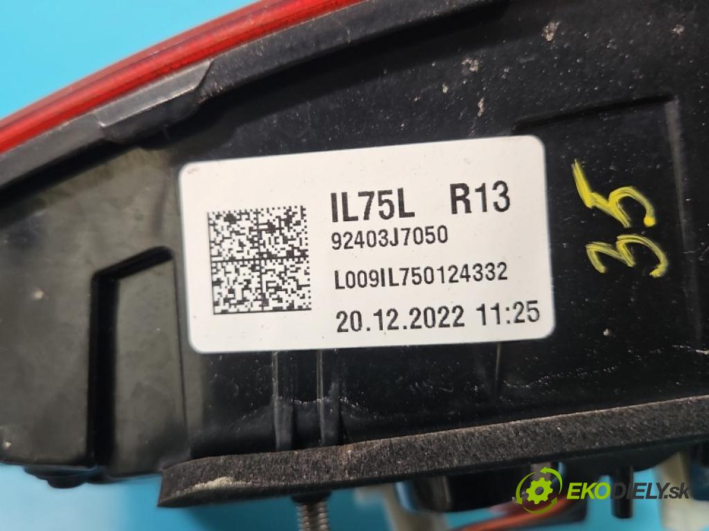 Kia Ceed III 2018- 1.5 160 HP manual 117.5 kW 1482 cm3 5- svetlo / reflektor zadné ľavé kufrové dvere 92403-J7050