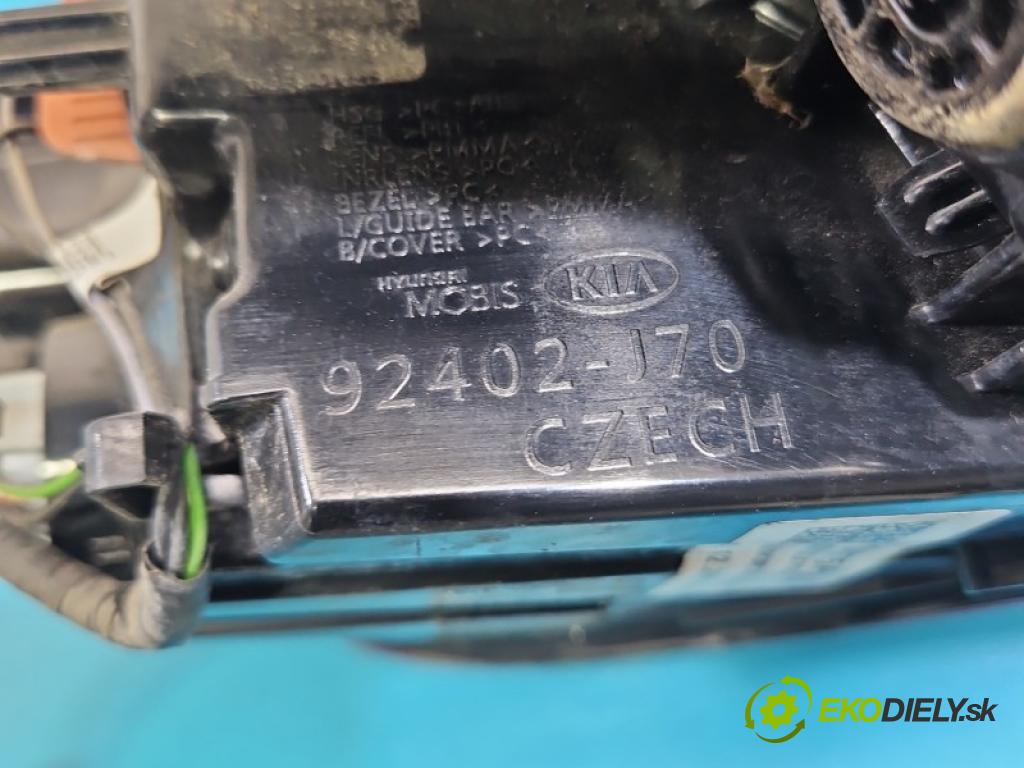 Kia Ceed III 2018- 1.5 160 HP manual 117.5 kW 1482 cm3 5- svetlo / reflektor zadné pravé blatník 92402J7050