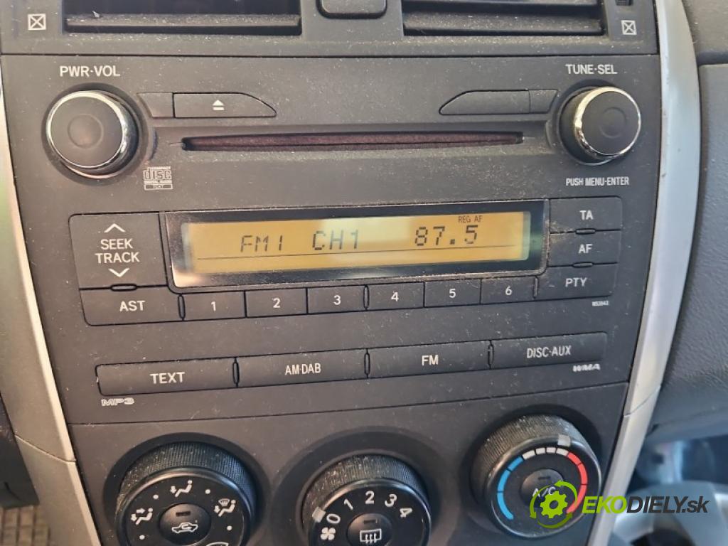 Toyota Corolla E15 2007-2014 1.6 vvti 132 hp manual 97 kW 1598 cm3 4- Radio továrna: 86120-02B70