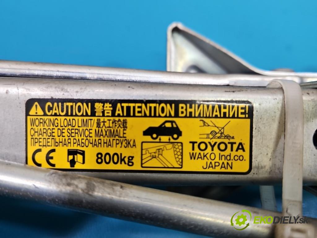 Toyota Corolla E15 2007-2014 1.6 vvti 132 HP manual 97 kW 1598 cm3 4- mechanizmus okna automobilovy
