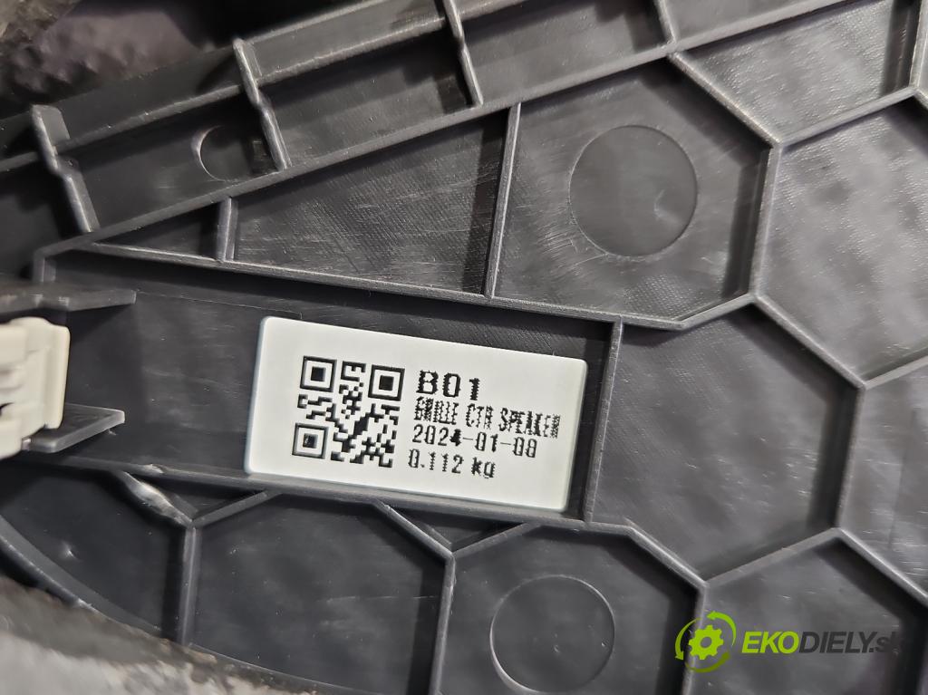 Hyundai Elantra VII 2020- 1.6 16V manual 90.2 kW 1598 cm3 4- kryt plast 84716-AA000