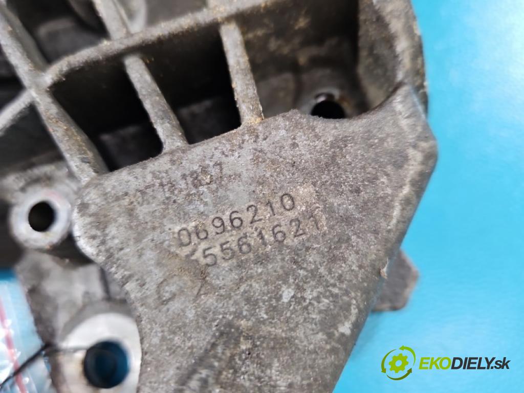 Chevrolet Aveo T300 2011-2014 1.2 16V A12XER: 86 HP manual 63 kW 1229 cm3 5- obal načasovanie 55562788 (Kryt motora)