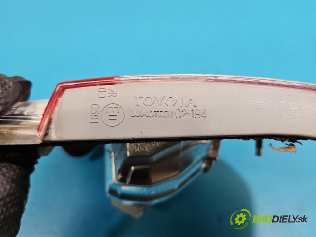 Toyota Corolla E15 2007-2014 1.6 vvti 132  HP manual 97 kW 1598 cm3 4- svetlo / reflektor zadné pravé kufrové dvere