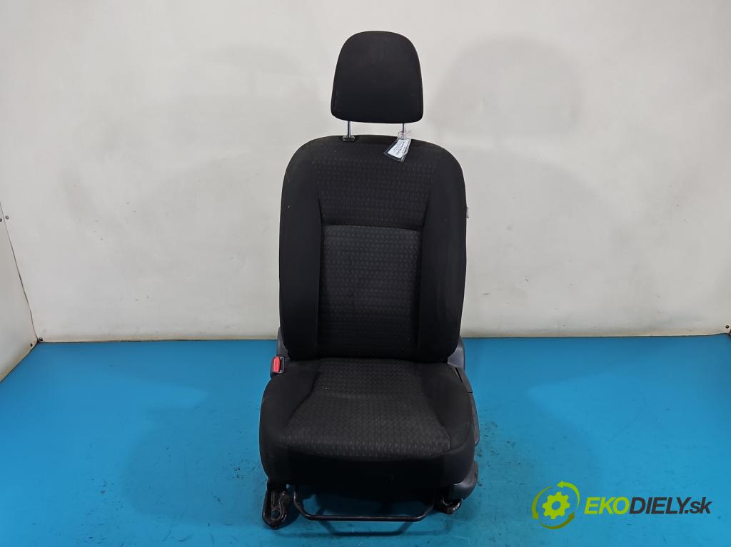 Toyota Corolla E15 2007-2014 1.6 vvti 132  HP manual 97 kW 1598 cm3 4- Sedačka ľavý  (Sedadlo)