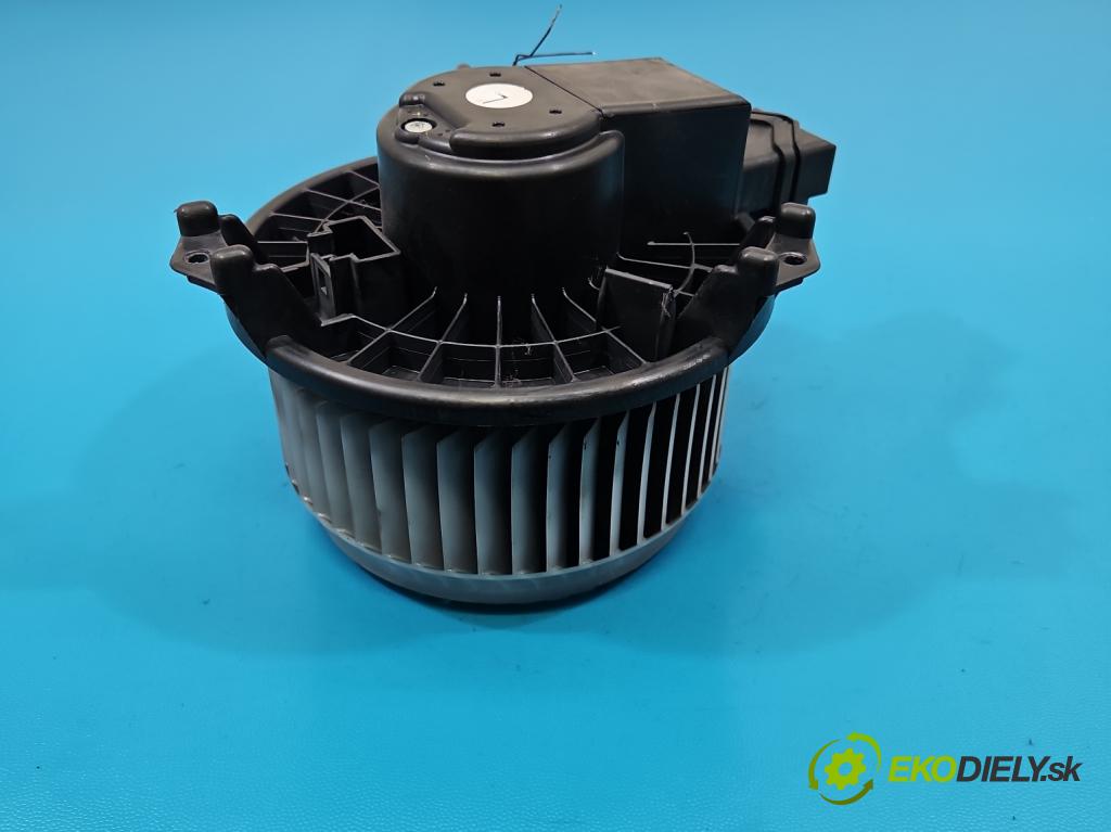 Toyota Corolla E15 2007-2014 1.6 vvti 132  HP manual 97 kW 1598 cm3 4- ventilátor vzduchu 