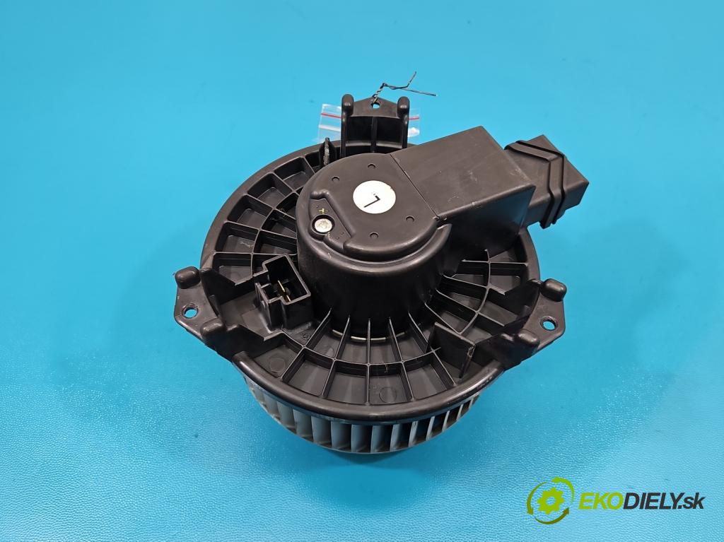 Toyota Corolla E15 2007-2014 1.6 vvti 132 HP manual 97 kW 1598 cm3 4- ventilátor vzduchu