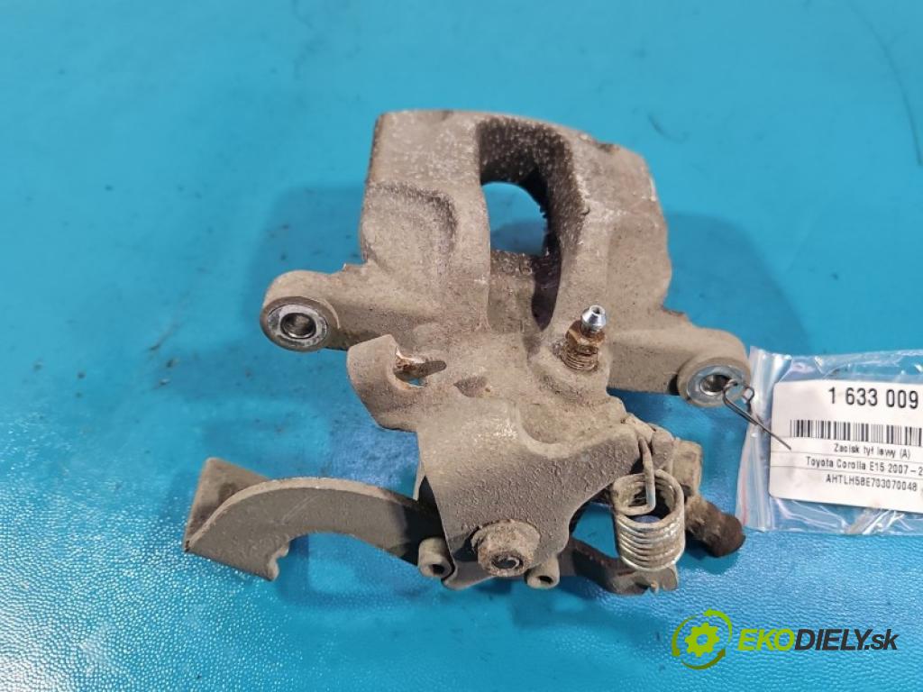 Toyota Corolla E15 2007-2014 1.6 vvti 132  HP manual 97 kW 1598 cm3 4- brzdič zadné ľavý  (Kľučka dverí ostatné)