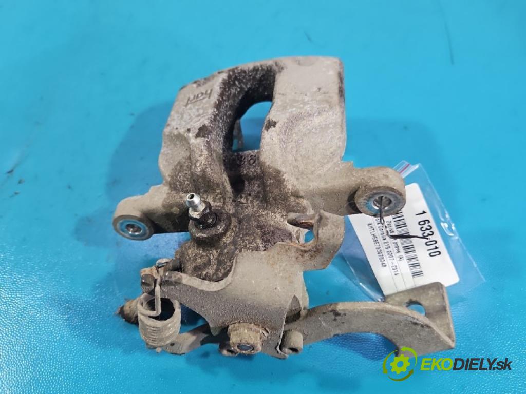 Toyota Corolla E15 2007-2014 1.6 vvti 132  HP manual 97 kW 1598 cm3 4- brzdič zadné pravý  (Kľučka dverí ostatné)