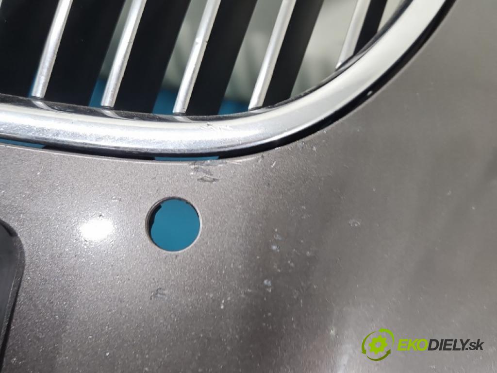 Bmw 5 F10 2010-2017 3.0d 204 HP manual 150 kW 2993 cm3 4- nárazník predné 7232329 (Kľučka dverí ostatné)