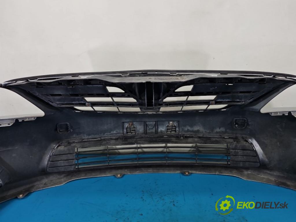 Toyota Corolla E15 2007-2014 1.6 vvti 132  HP manual 97 kW 1598 cm3 4- nárazník predné  (Kľučka dverí ostatné)