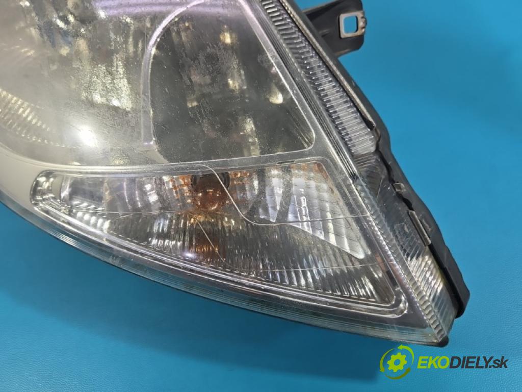 Nissan Primastar 2001-2014 2.0 dci 90 HP manual 66 kW 1995 cm3 5- Reflektor: pravý 8200701356 (Svetlo predné pravé)