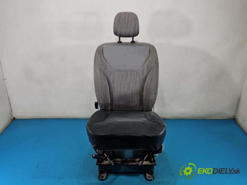 Nissan Primastar 2001-2014 2.0 dci 90 HP manual 66 kW 1995 cm3 5- Sedačka ľavý  (Sedadlo)