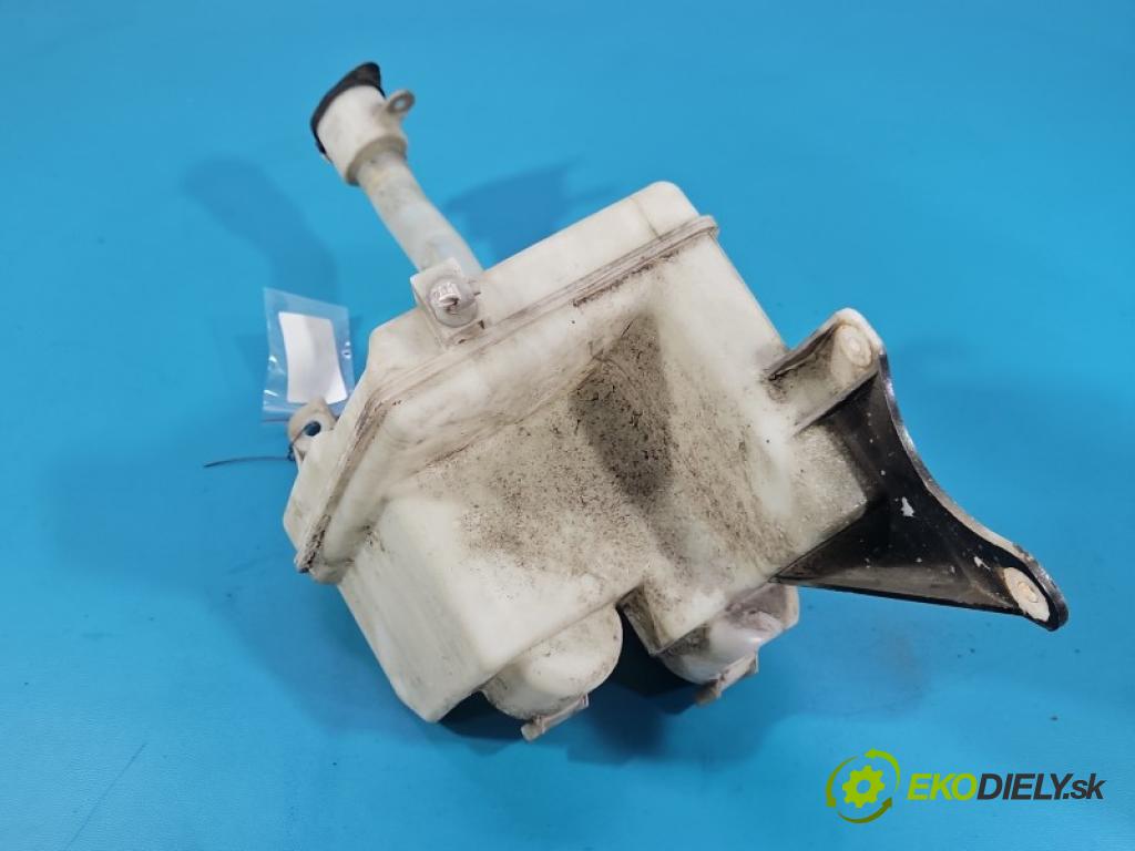 Toyota Corolla E15 2007-2014 1.6 vvti 132 HP manual 97 kW 1598 cm3 4- nádržka tekutina: ostrekovačov 85310-02270