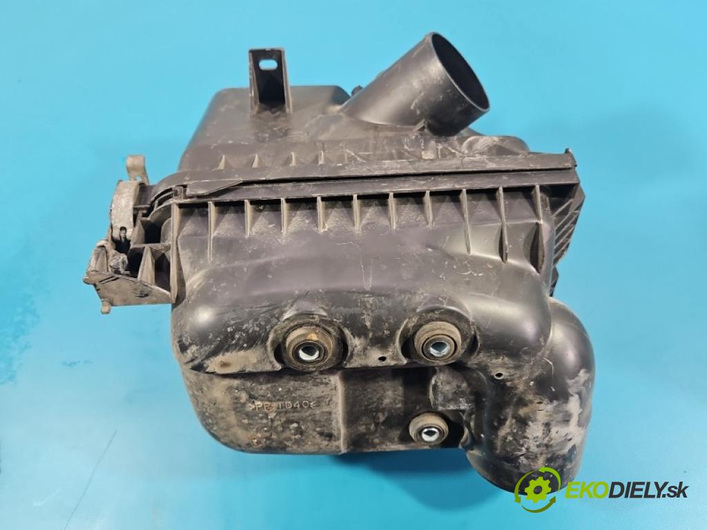 Toyota Corolla E15 2007-2014 1.6 vvti 132  HP manual 97 kW 1598 cm3 4- obal filtra vzduchu 17705-0T090 (Obal vzduchového filtra)