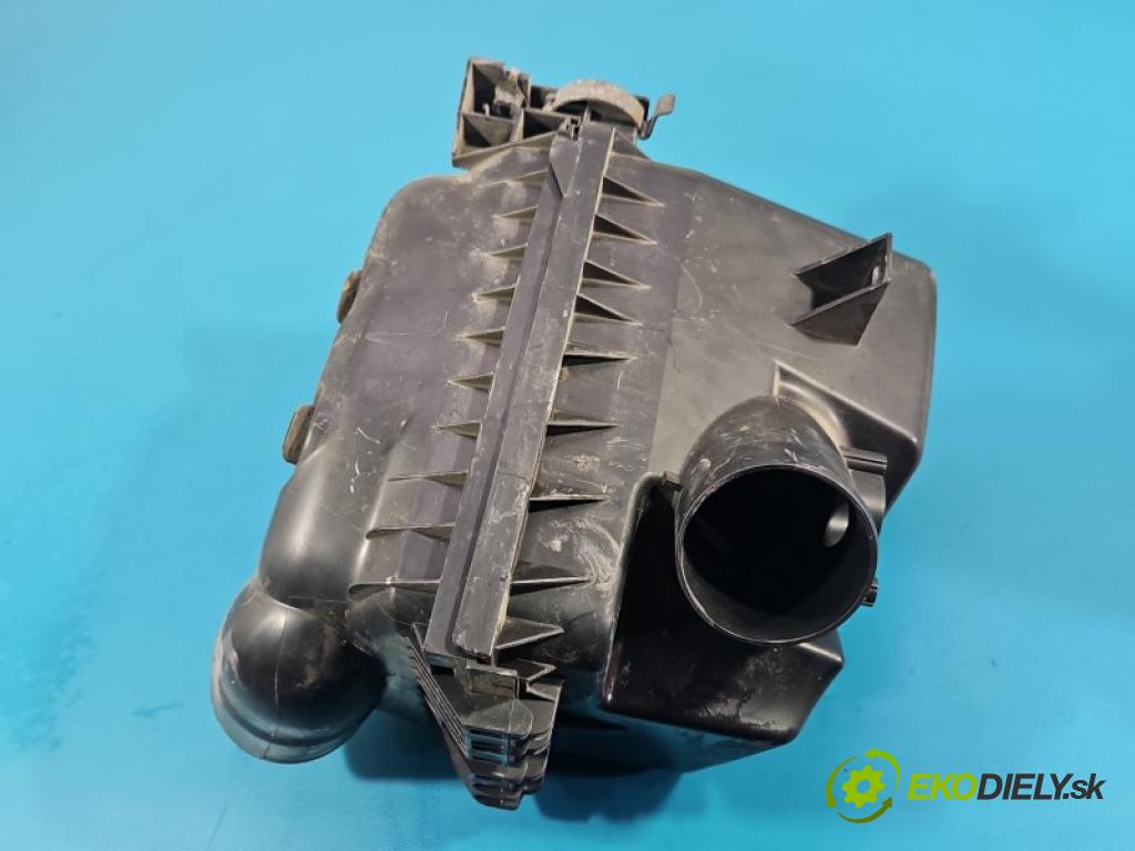 Toyota Corolla E15 2007-2014 1.6 vvti 132  HP manual 97 kW 1598 cm3 4- obal filtra vzduchu 17705-0T090 (Obal vzduchového filtra)