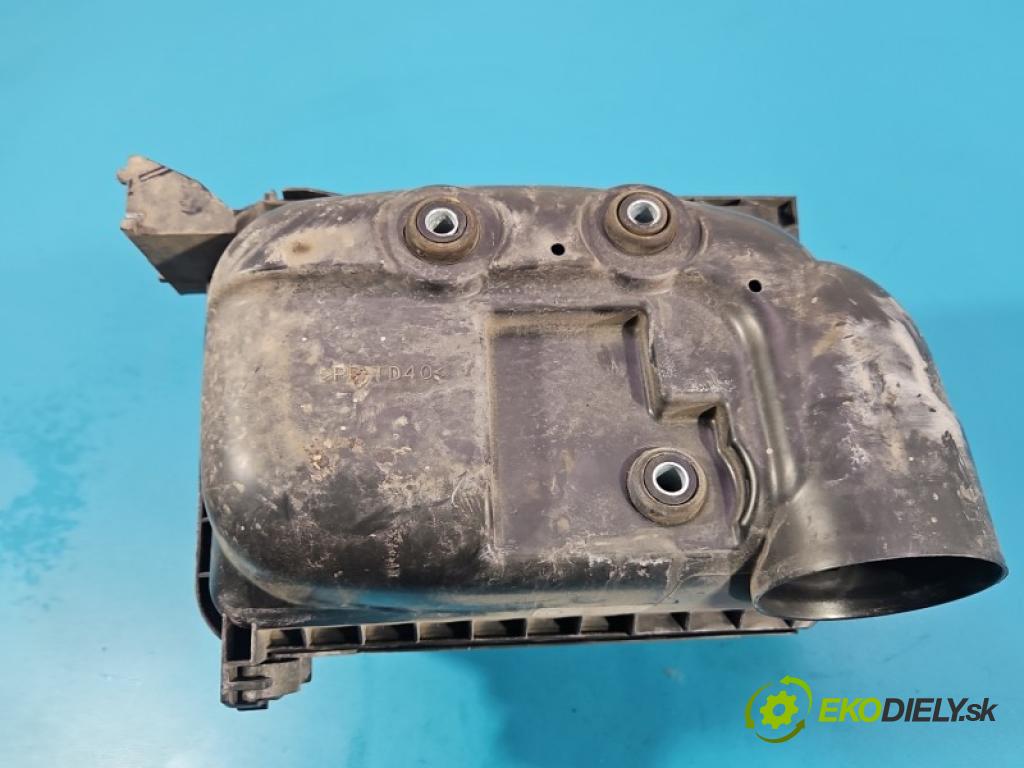 Toyota Corolla E15 2007-2014 1.6 vvti 132  HP manual 97 kW 1598 cm3 4- obal filtra vzduchu 17705-0T090 (Obal vzduchového filtra)