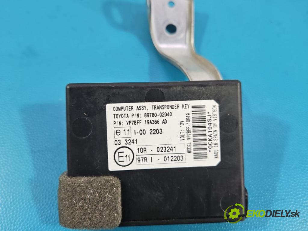 Toyota Auris I 2006-2013 1.4 vvti 97KM manual 71 kW 1398 cm3 5- riadiaca jednotka motora 0261201209