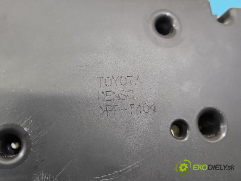 Toyota Matrix 1.8 vvti 125 hp manual 92 kW 1794 cm3 5- Přístrojová deska 83800-02E50-00 (Přístrojová deska)