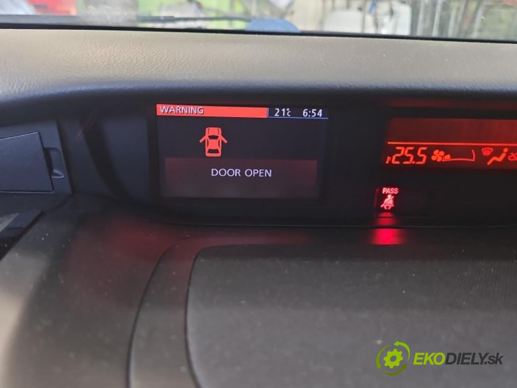 Mazda Cx-7 2.2 MZR-CD: 173KM manual 127 kW 2184 cm3 5- displej 468200-9105 (Přístrojová deska)
