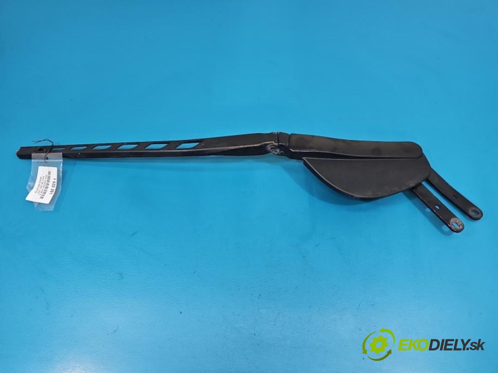 Bmw 5 E60 2003-2010 2.0d 177 hp manual 130 kW 1995 cm3 4- rameno stěrače pravé 61917035103