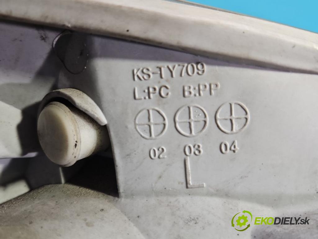 Toyota Matrix 1.8 vvti 125 hp manual 92 kW 1794 cm3 5- světlo levý  (Klika dveří ostatní)
