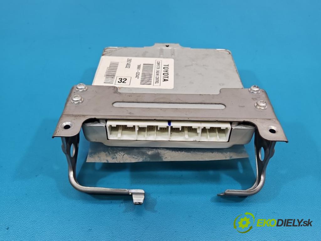 Toyota Matrix 1.8 vvti 125 HP manual 92 kW 1794 cm3 5- riadiaca jednotka motora 89661-0Z042