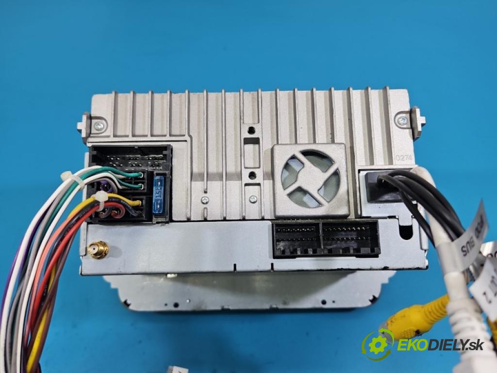 Vw Passat B7 2010-2014 2.0 tdi 140 hp automatic 103 kW 1968 cm3 5- Radio KR-G6