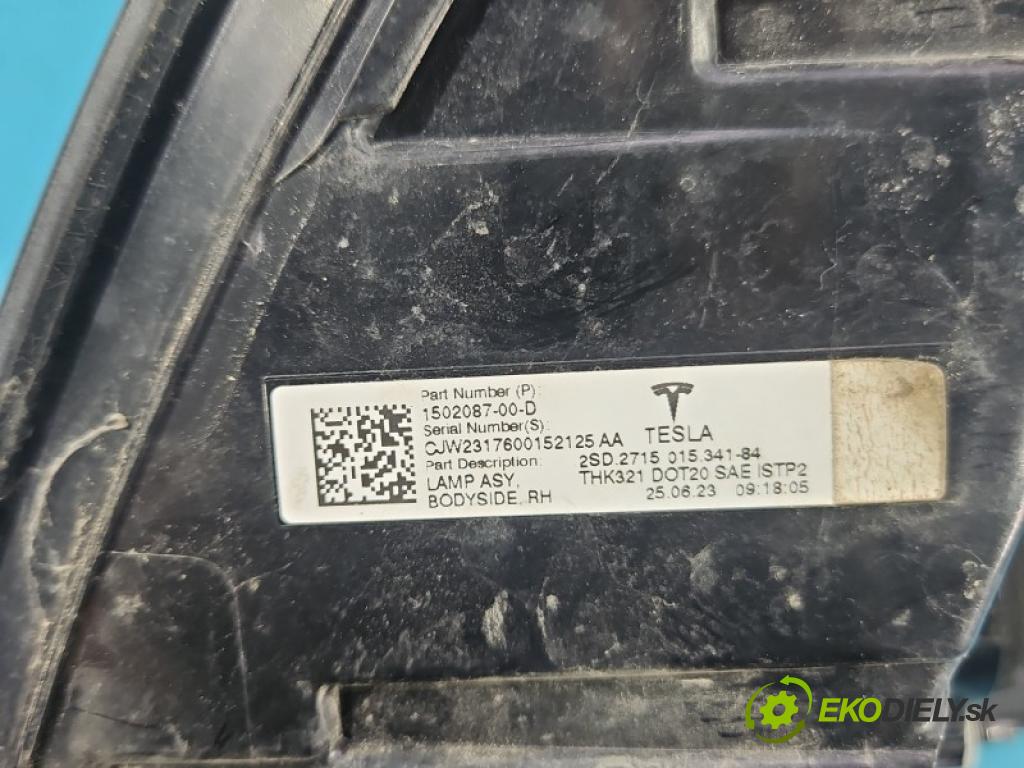 Tesla Model Y 0.0 automatic 378 kW 5- svetlo / reflektor zadné pravé blatník 1502087-00-D
