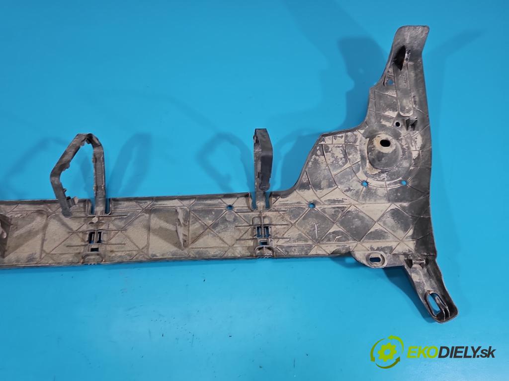 Renault Captur II 2019- 1.3 140 HP manual 103 kW 1332 cm3 5- kryt plast 555821204R