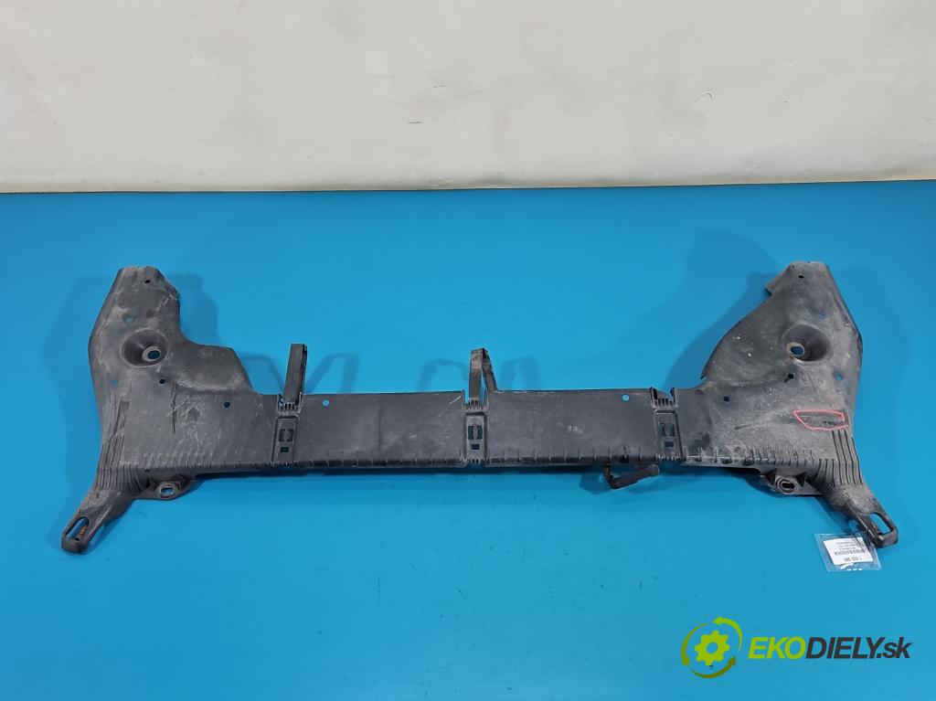 Renault Captur II 2019- 1.3 140 HP manual 103 kW 1332 cm3 5- kryt plast 555821204R