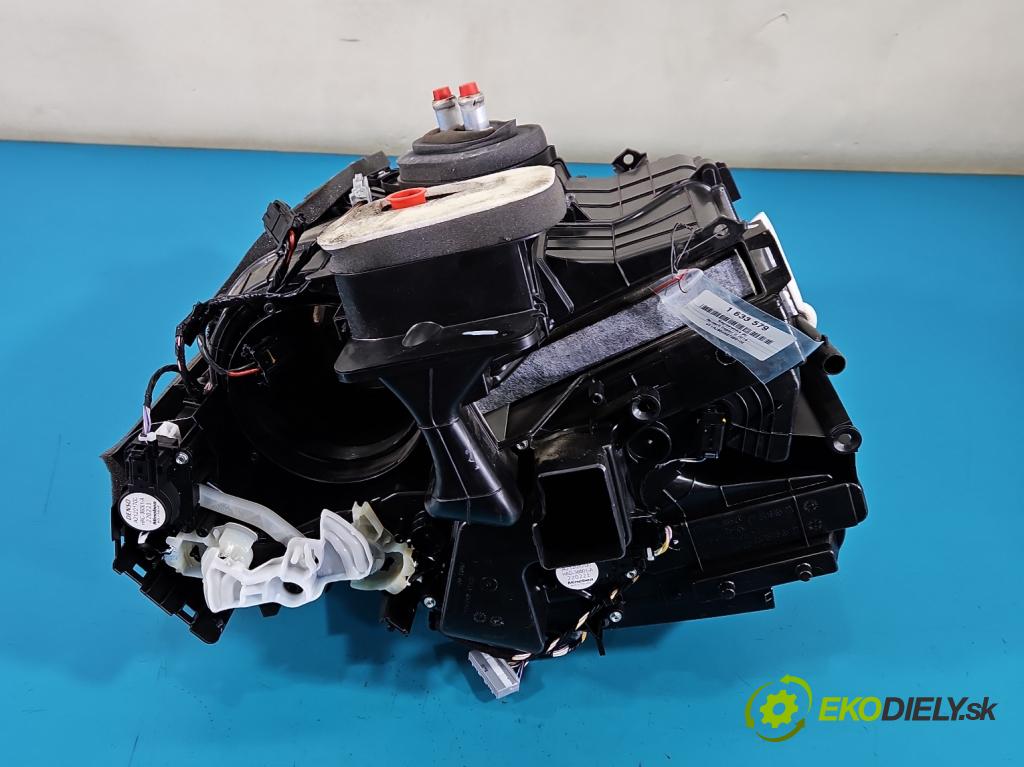 Renault Captur II 2019- 1.3 140 hp manual 103 kW 1332 cm3 5- radiátor 5CM9910387 (Radiátor topení)