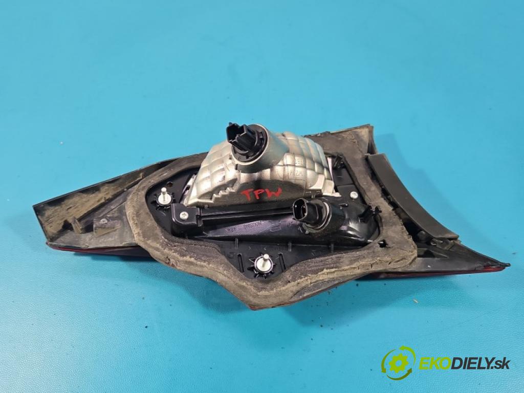 Mazda 6 III GJ 2012-2024 2.0 16V 145 HP manual 107 kW 1998 cm3 5- svetlo / reflektor zadné pravé kufrové dvere