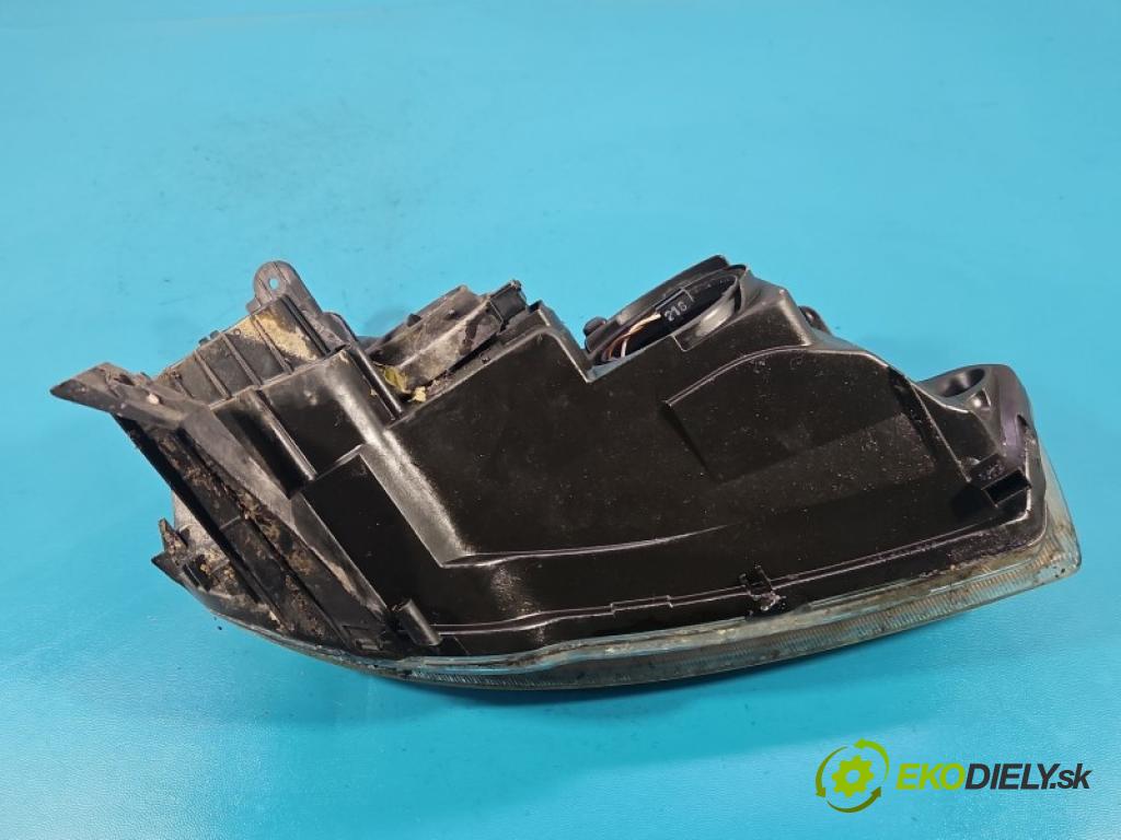 Opel Corsa C 2000-2006 1.0 12V 58 HP manual 43 kW 973 cm3 5- Reflektor: ľavý 0301172201 (Kľučka dverí ostatné)