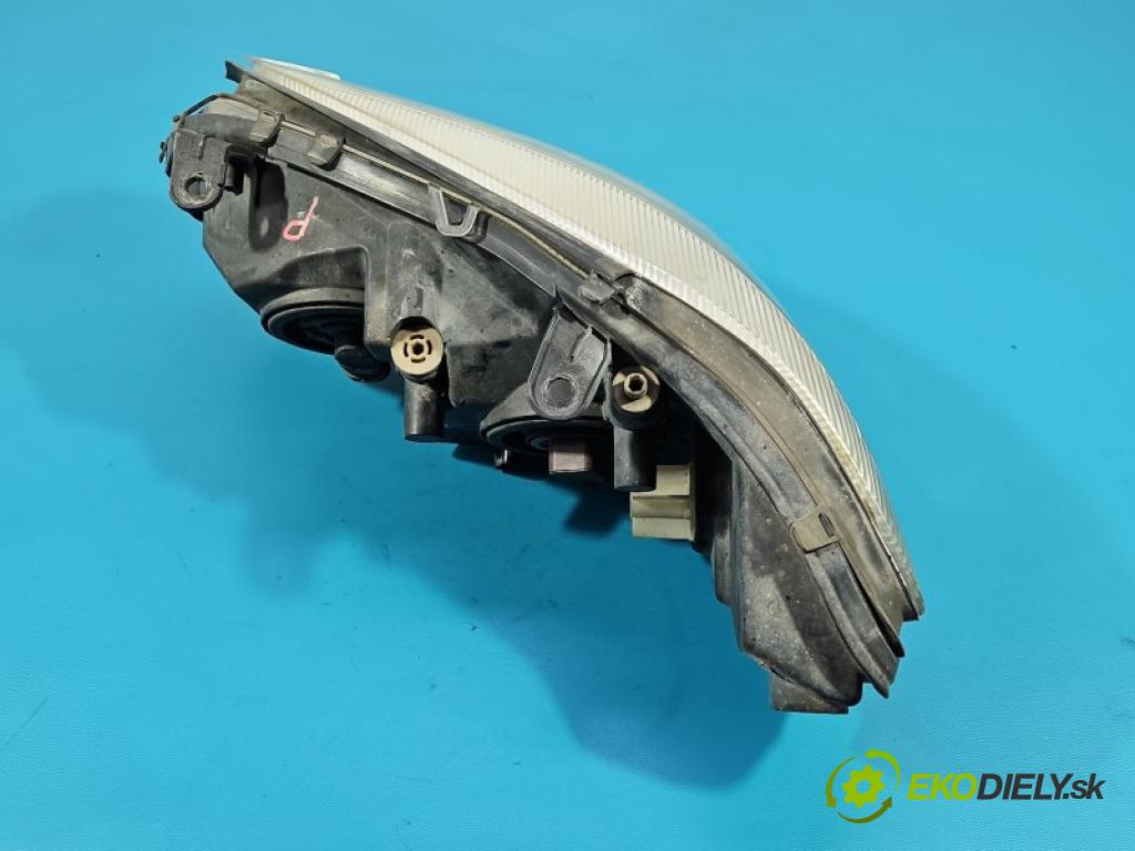 Opel Zafira A 1999-2005 2.0 dti 101 HP manual 74 kW 1995 cm3 5- Reflektor: pravý  (Svetlo predné pravé)